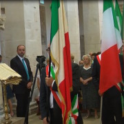 7_I Sindaci con le bandiere tricolore da benedire_sfilano_2