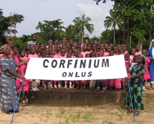 I bambini della missione Mercy Nursery, Primary School, Omogho in Nigeria